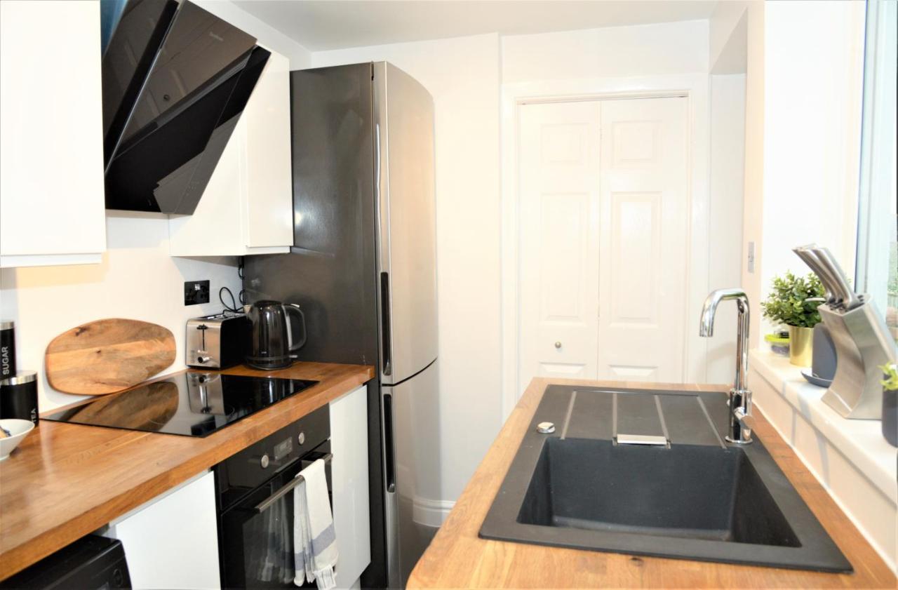 Florence House Villa Wrexham Dış mekan fotoğraf