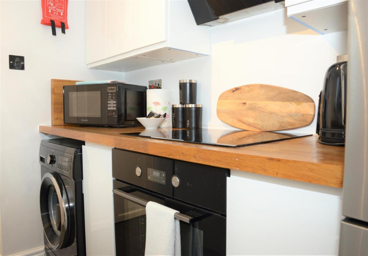 Florence House Villa Wrexham Dış mekan fotoğraf