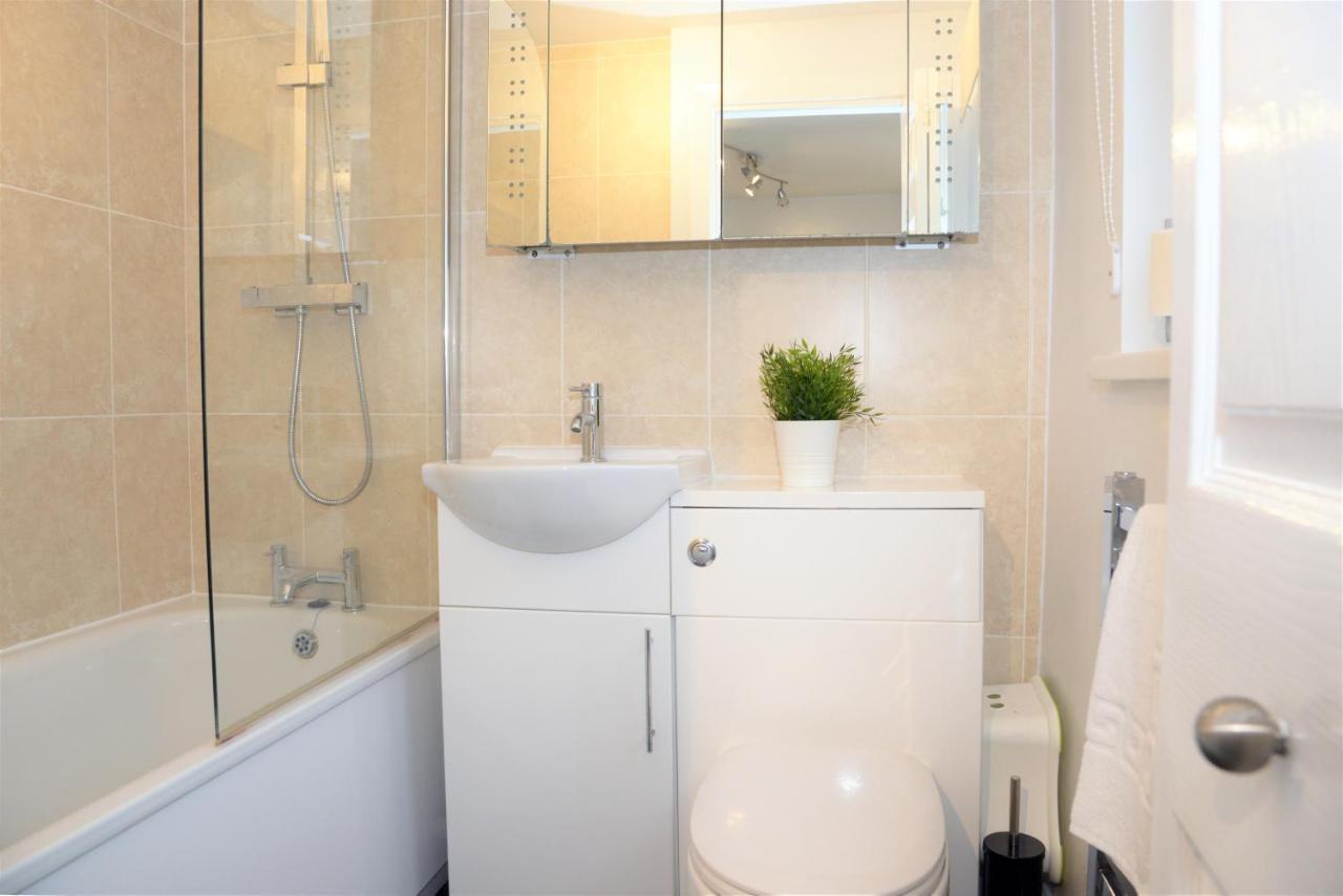 Florence House Villa Wrexham Dış mekan fotoğraf